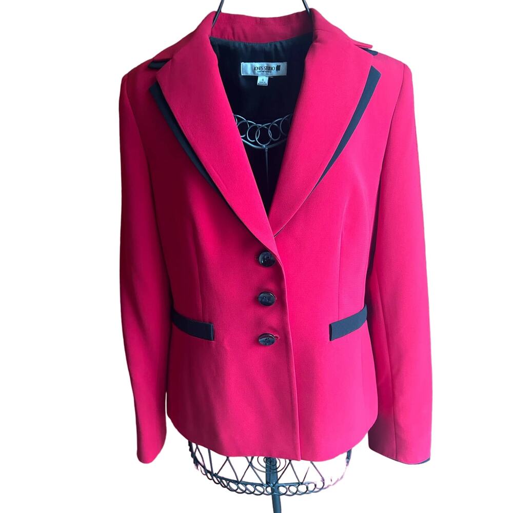Jones Studio size 4 Red and black Blazer